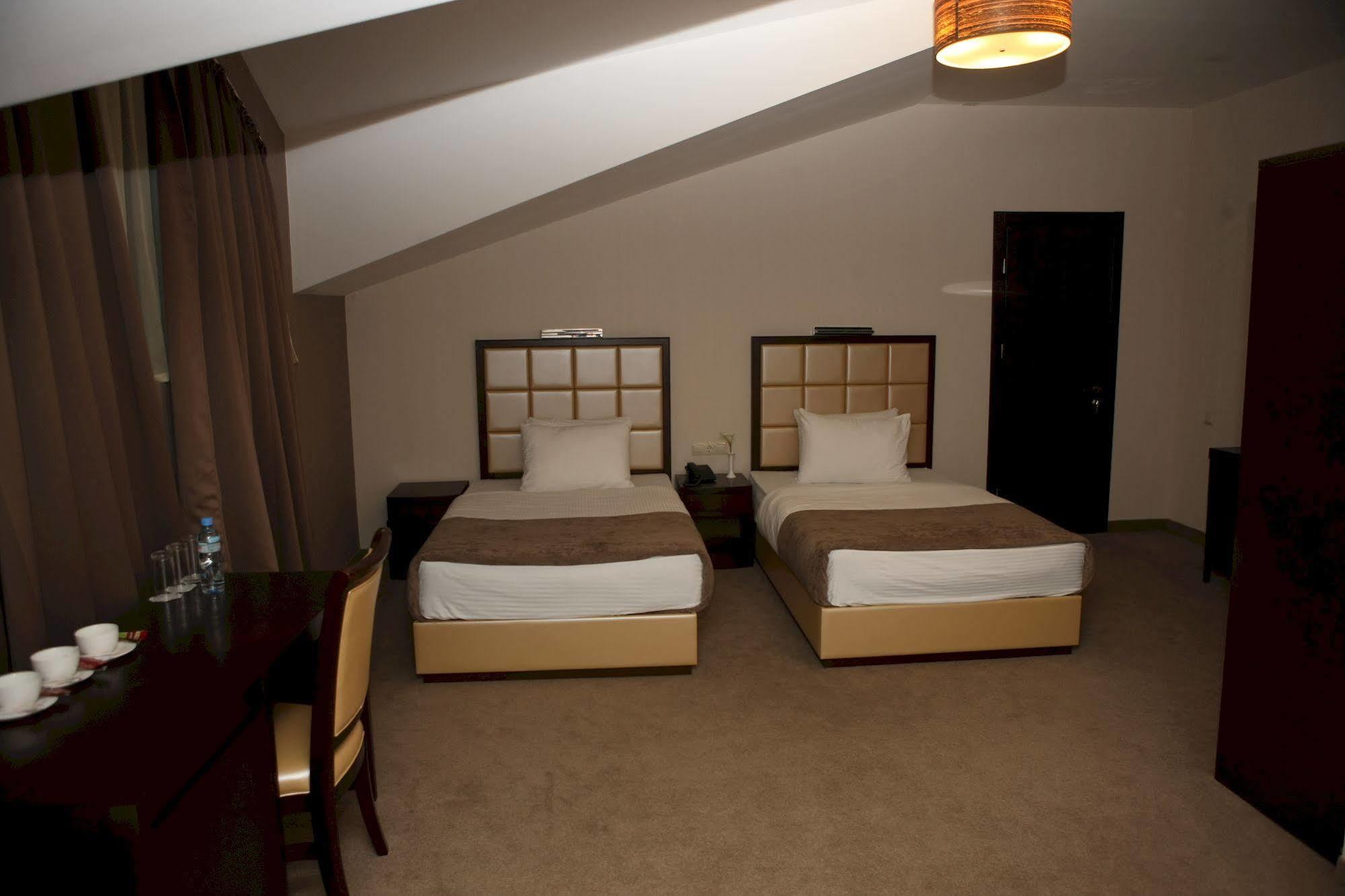 Hotel Orion Old Town 第比利斯 外观 照片
